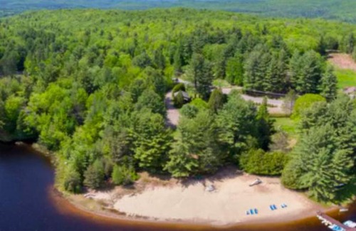 Chertsey Casa | Lake HouseChalet - Beach, Terrasse, Fireplaces, BBQ