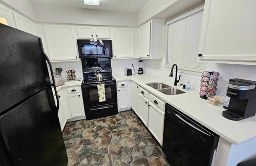 Garland Condominio | Lake Hubbard, Modern and spacious