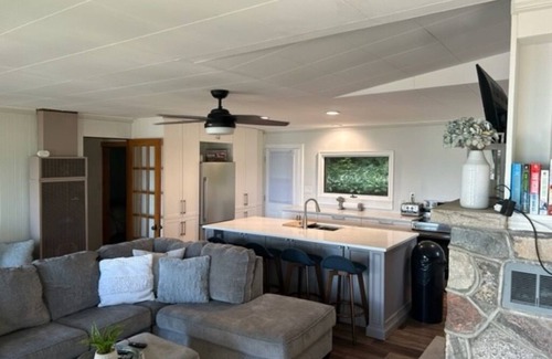 Ashfield-Colborne-Wawanosh Cabaña | Lake Huron Oasis! Private Beachront Cottage