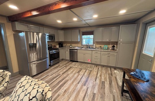Smithville Cabaña | Lake it Easy! at Center Hill Lake