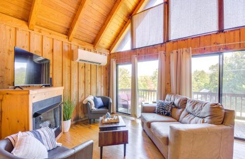 Six Mile Casa | Lake Keowee Access Idyllic Six Mile Cabin!