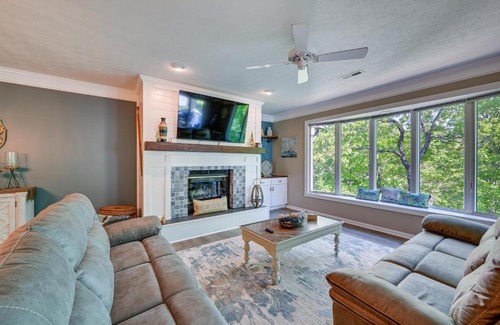 Salem Apartamento | Lake Keowee Condo Resort Pools and Lake Access!