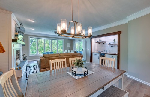 Salem Condominio | Lake Keowee Condo: Resort Pools & Lake Access!