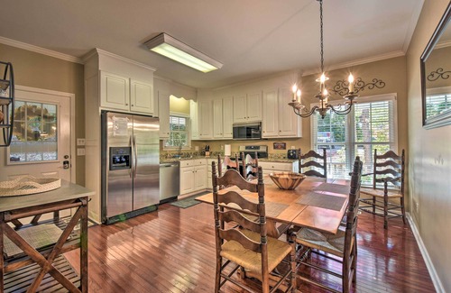 Six Mile Casa | Lake Keowee Home w / Dock - 12 millas de Clemson Campus