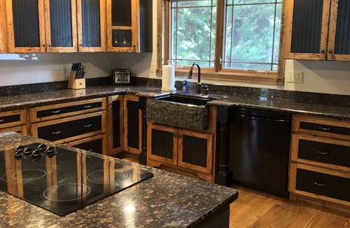Six Mile Casa | Lake Keowee frente al agua! Cerca de Clemson! ¡Los juegos en casa de Clemson aún están disponibles!