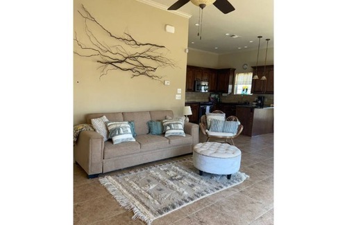 Benton Condominio | Lake Life in Benton!