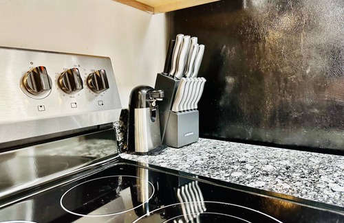 Wayne Apartamento | Lake Living near the Indianapolis Speedway