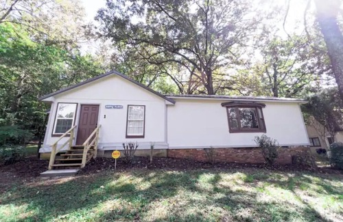 Scottsboro Cabina | Lake Lodge - 2 bed / 2 bath Cabin