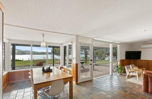 Mansfield Casa | Lake Lodge