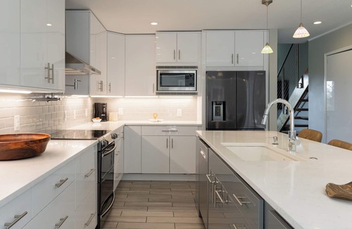Lake Lure Condominio | Lake Lure Getaway, Pools, Golf and More!