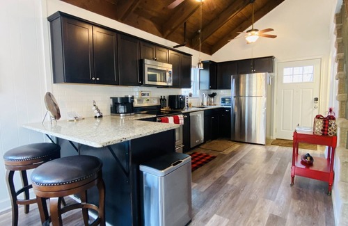 Lake Lure Casa | Lake Lure Retreats- Buffalo Creek Retreat, hot tub & views~Rumbling Bald Resort