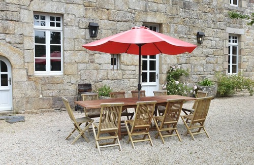 Plourin-les-Morlaix Villa | Mansión en Bretaña junto a Bosque y Lago