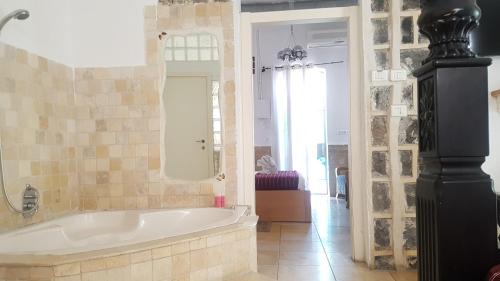 Tiberias Chalet De Esquí | Lake Mansion