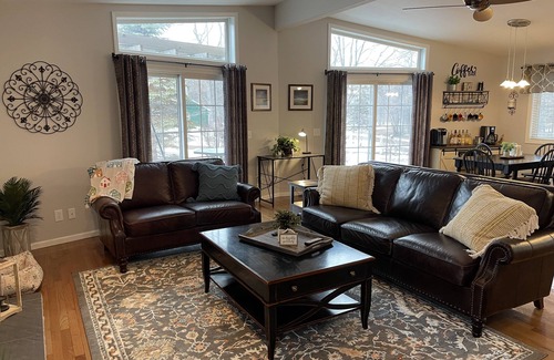 Detroit Lakes Casa | Lake Melissa Cabin on the Commons