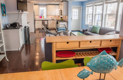 Michigan City Casa | Lake Michigan Beachfront Home for Large Groups, Private Beach Access