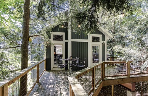Shelby Casa | Lake Michigan Views and Big Beach Access!
