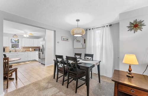 Craig Beach Casa | Lake Milton Haven: 3BR, Modern, Near Lake & Winery