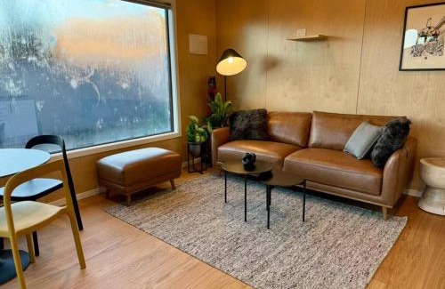 Fernhill Casa | Lake & Mountain Views with Spa & Home Cinema
