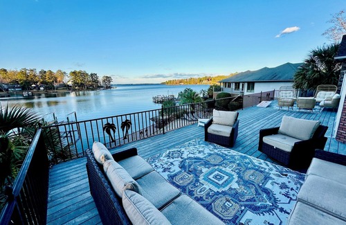 Lexington Casa | Lake Murray Retreat: Pool Bomb Island Views