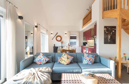 Rieden Casa | Lake 'N Mountain-View Retreat