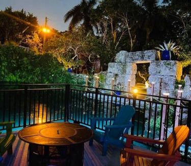 Ludlam Casa | Lake Of Dreams Miami House