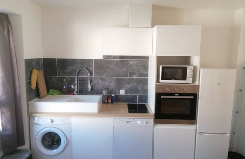 Salles-Curan Casa | Lake Pareloup avoine rental