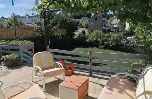 Salles-Curan Casa | Lake Pareloup avoine rental