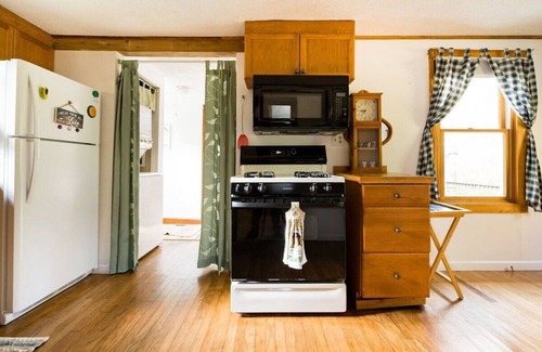 Coventry Lake Cabina | Lake - PetsOK - Wi-Fi - W&D - Fire Pit - Kayaks