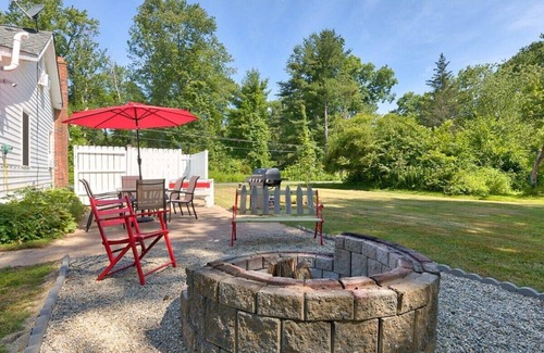 Coventry Lake Cabina | Lake - PetsOK - Wi-Fi - W&D - Fire Pit - Kayaks