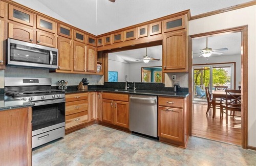 Henrico Casa | Lake Relaxin` | Fabulous Flat Lot | Great Water View!