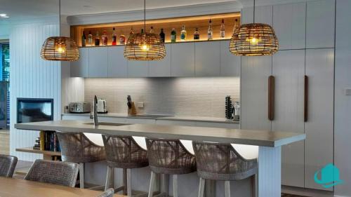 Nords Wharf Casa | Lake Sabai - Waterfront and private pool