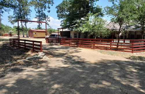 Zavalla Cabina | Lake Sam Rayburn, Pa Pa's Cabañas en alquiler