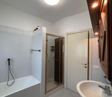 Lecco Apartamento | Lake side and view - new bright apartment