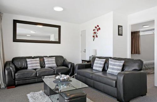 Two Mile Bay Apartamento | Lake Terrace Apartment - Taupo