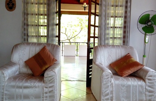 Kandy Casa | Lake Terrace