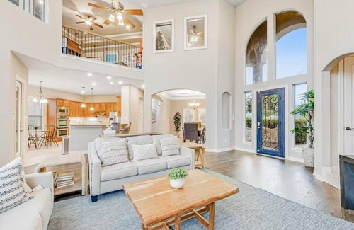 San Marcos Casa | Lake Travis Luxury Escape - Austin, TX