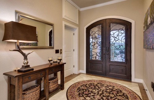 Highland Lake Estates Villa | A estrenar lago Travis Frente al hogar ideal, piscina, muelle, Vistas, cocina al aire libre