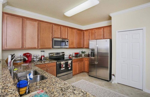 Bradenton Casa | Lake view 3/2 villa in the gated community of River Strand/Heritage Harbour - This Putt's For You