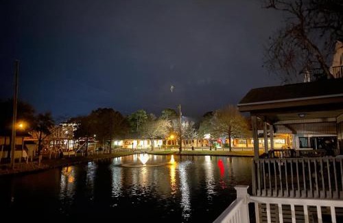 Myrtle Beach Casa | Lake View 4br2ba Cottage In Ocean Lakes N-114