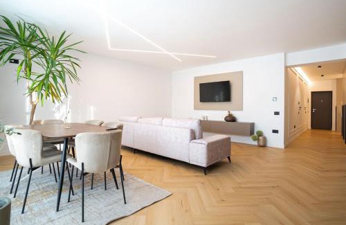 Ramnicu Valcea Apartamento | Lake view apartment - free parking