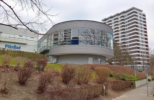Ploen Apartamento | Lake view apartment right next to the indoor swimming pool, pet-friendly