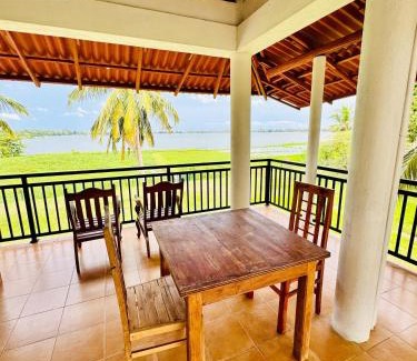 Yodakandiya Cama Y Desayuno | Lake View Cottage