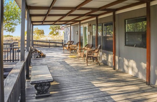 Canyon Lake Casa | Lake view family friendly home minutes from Canyon Lake boat ramp