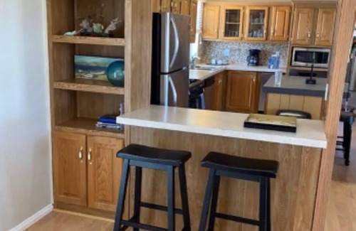 Truth or Consequences Casa | Lake View Getaway