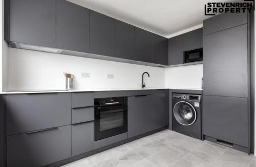 Woodberry Down Apartamento | Lake View Hackney High End 3-Bedroom Flat
