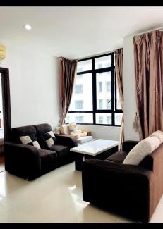 Seri Kembangan Casa | Lake view homestay