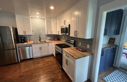 Canyon Lake Cabina | Canyon Lake Cabin en .8 acres con vista al lago
