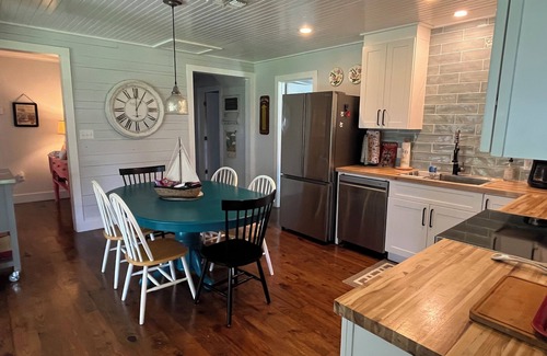 Canyon Lake Cabina | Canyon Lake Cabin en .8 acres con vista al lago