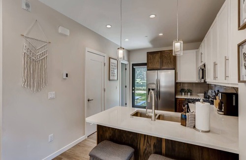 Georgetown Casa | Lake View Lodge / Gateway To The Rockies / Sleep 6