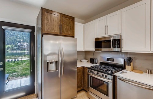 Georgetown Casa | Lake View Lodge / Gateway To The Rockies / Sleep 6